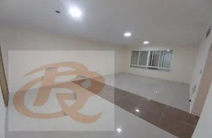 Apartment - 2 Bedrooms - 2 Bathrooms for rent in Al Mansoura - Al Mansoura - Doha