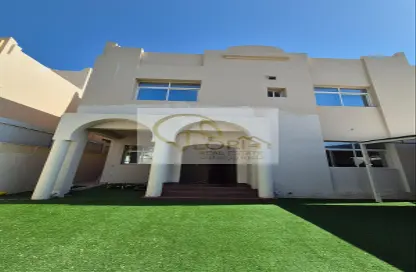 Villa - 6 Bedrooms - 7 Bathrooms for rent in Ibn Zaidoun Street - Lejbailat - Doha