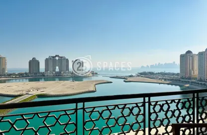 Apartment - 2 Bedrooms - 3 Bathrooms for rent in Viva West - Viva Bahriyah - The Pearl Island - Doha