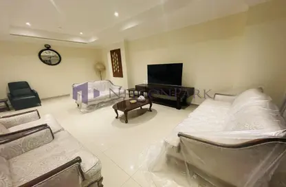 Apartment - 2 Bedrooms - 3 Bathrooms for rent in West Porto Drive - Porto Arabia - The Pearl Island - Doha