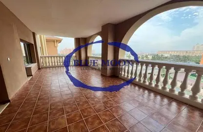 Apartment - 1 Bedroom - 2 Bathrooms for rent in West Porto Drive - Porto Arabia - The Pearl Island - Doha