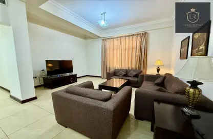 Apartment - 3 Bedrooms - 3 Bathrooms for rent in Al Sadd Road - Al Sadd - Doha