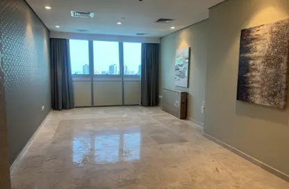 Apartment - 1 Bedroom - 2 Bathrooms for rent in Zig Zag Tower B - Zig Zag Towers - West Bay - Doha