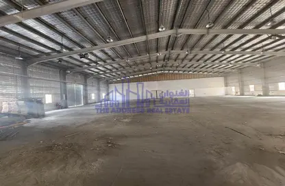 Warehouse - Studio - 7+ Bathrooms for sale in East Industrial Street - Birkat Al Awamer - Al Wakra