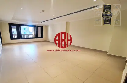 Apartment - 1 Bedroom - 2 Bathrooms for rent in Tower 24 - Porto Arabia - The Pearl Island - Doha