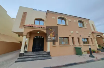 Compound - 5 Bedrooms - 5 Bathrooms for rent in Umm Al Seneem Street - Ain Khaled - Doha