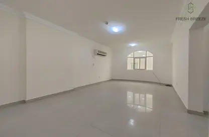 Apartment - 2 Bedrooms - 2 Bathrooms for rent in Al Sadd - Doha