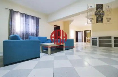 Apartment - 2 Bedrooms - 2 Bathrooms for rent in Al Thani Commercial building - Musheireb - Musheireb - Doha