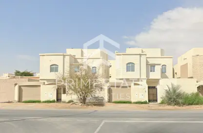 Apartment - 5 Bedrooms - 5 Bathrooms for sale in Umm Salal Ali - Doha