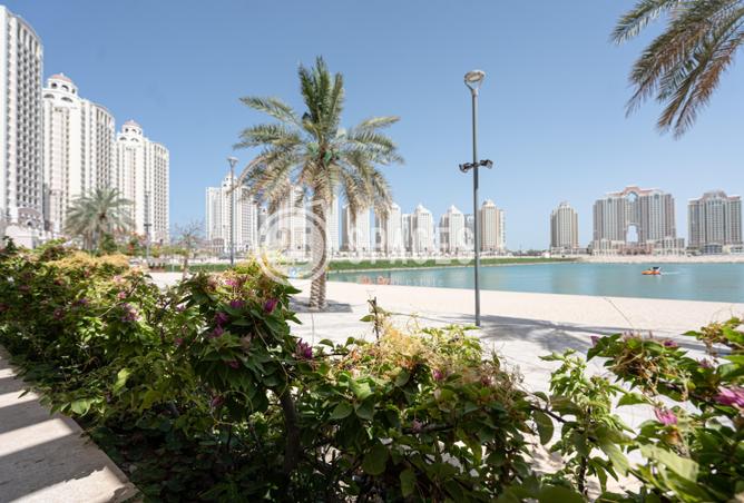 Townhouse - 1 Bedroom - 2 Bathrooms for rent in Viva West - Viva Bahriyah - The Pearl Island - Doha