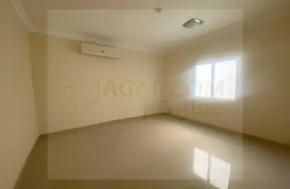 Apartment - 3 Bedrooms - 2 Bathrooms for rent in Al Tabari Street - Fereej Bin Omran - Doha