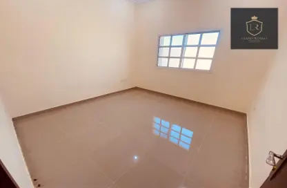 Villa - 5 Bedrooms - 4 Bathrooms for rent in Umm Salal Ali - Umm Salal Ali - Doha