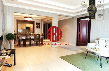 Apartment - 1 Bedroom - 2 Bathrooms for rent in Marina Gate - Porto Arabia - The Pearl Island - Doha