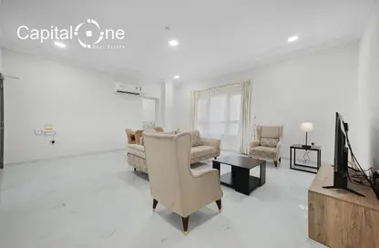 Apartment - 2 Bedrooms - 2 Bathrooms for rent in Omar Bin Abdul Aziz Street - Madinat Khalifa - Doha