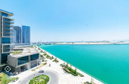 Apartment - 3 Bedrooms - 4 Bathrooms for sale in Lusail City - Lusail