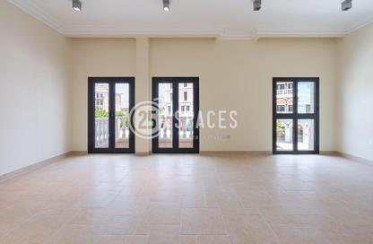 Apartment - 2 Bedrooms - 3 Bathrooms for rent in Murano - Qanat Quartier - The Pearl Island - Doha