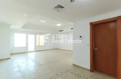 Apartment - 4 Bedrooms - 4 Bathrooms for rent in West Porto Drive - Porto Arabia - The Pearl Island - Doha