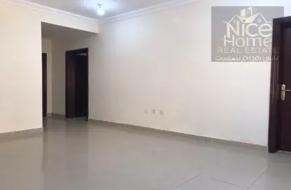 Apartment - 3 Bedrooms - 2 Bathrooms for rent in Souk Al gharaffa - Al Gharrafa - Doha