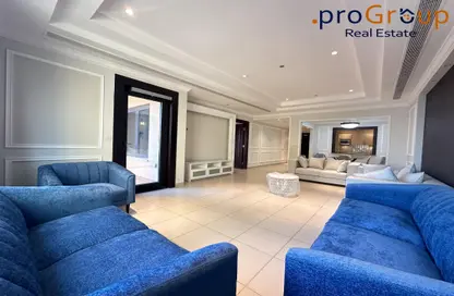 Apartment - 1 Bedroom - 2 Bathrooms for rent in East Porto Drive - Porto Arabia - The Pearl Island - Doha