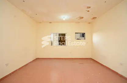 Labor Camp - Studio for rent in Industrial Area 4 - Industrial Area - Industrial Area - Doha