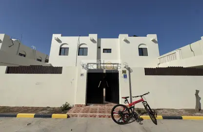 Compound - 5 Bedrooms - 4 Bathrooms for rent in Old Airport 43 - Old Airport Road - Doha