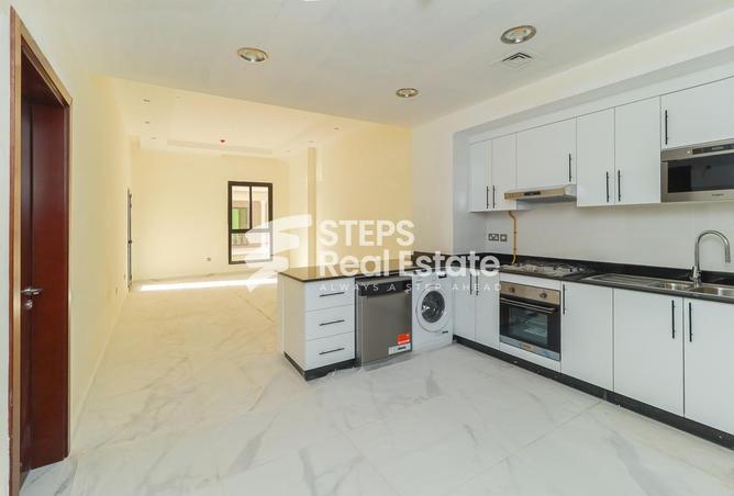 Apartment - 1 Bedroom - 2 Bathrooms for sale in Lusail City - Lusail