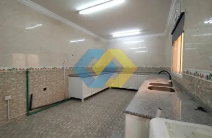 Apartment - 2 Bedrooms - 2 Bathrooms for rent in Umm Salal Ali - Umm Salal Ali - Doha