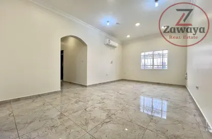 Apartment - 3 Bedrooms - 3 Bathrooms for rent in Fereej Kulaib - Doha