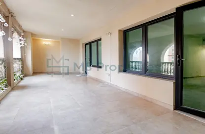 Apartment - 1 Bedroom - 2 Bathrooms for rent in West Porto Drive - Porto Arabia - The Pearl Island - Doha