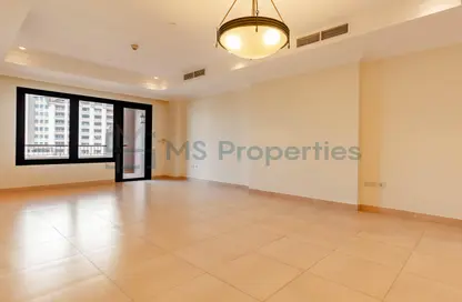 Apartment - 1 Bedroom - 2 Bathrooms for rent in West Porto Drive - Porto Arabia - The Pearl Island - Doha