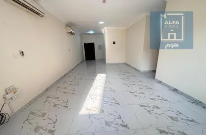 Apartment - 2 Bedrooms - 2 Bathrooms for rent in Al Nasr Street - Al Nasr - Doha