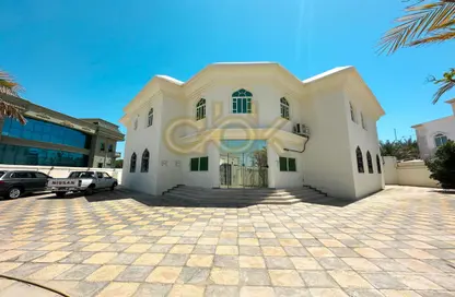 Villa - Studio - 6 Bathrooms for rent in Onaiza - Onaiza - Doha