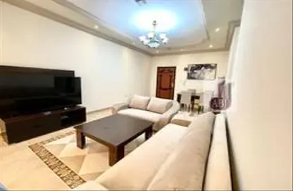 Apartment - 2 Bedrooms - 2 Bathrooms for rent in Asim Bin Omar Street - Al Mansoura - Doha