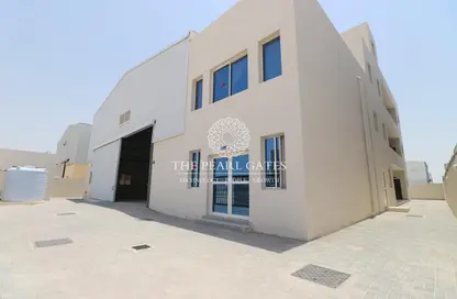 Warehouse - Studio for sale in East Industrial Street - Birkat Al Awamer - Al Wakra