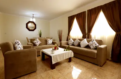 Living Room image for: Apartment - 3 Bedrooms - 3 Bathrooms for rent in Ezdan Village 39 - Ezdan Village - Al Wakra, Image 1