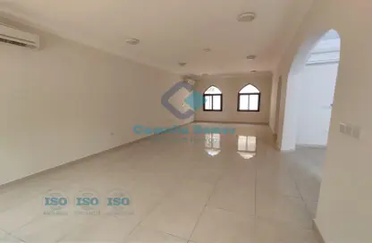 Villa - 4 Bedrooms - 5 Bathrooms for rent in Al Luqta - Al Luqta - Doha