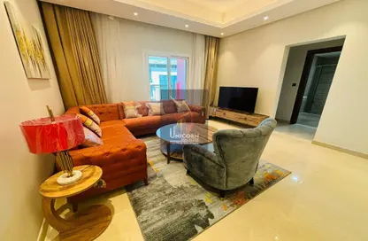 Apartment - 2 Bedrooms - 2 Bathrooms for rent in Giardino Village - The Pearl Island - Doha