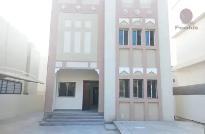 Villa - 5 Bedrooms - 5 Bathrooms for rent in Al Hanaa Street - Al Gharrafa - Doha