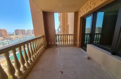 Apartment - 2 Bedrooms - 3 Bathrooms for rent in Marina Gate - Porto Arabia - The Pearl Island - Doha