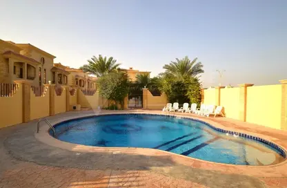 Compound - 3 Bedrooms - 3 Bathrooms for rent in Al Nuaija Street - Al Nuaija - Doha