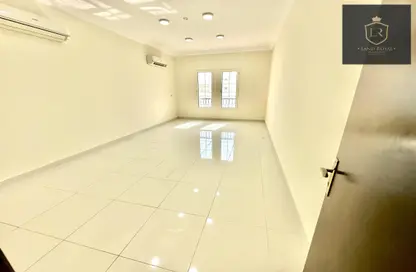 Villa - Studio - 7 Bathrooms for rent in Street 871 - Al Duhail South - Al Duhail - Doha