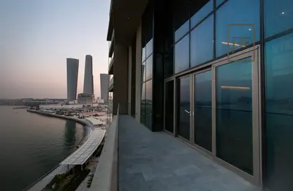 Apartment - 3 Bedrooms - 3 Bathrooms for sale in Lusail City - Lusail