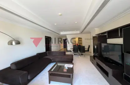 Apartment - 1 Bedroom - 2 Bathrooms for rent in Tower 13 - Porto Arabia - The Pearl Island - Doha