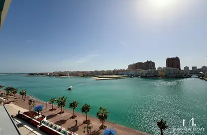 Apartment - 1 Bedroom - 2 Bathrooms for rent in Gewan Island - The Pearl Island - Doha