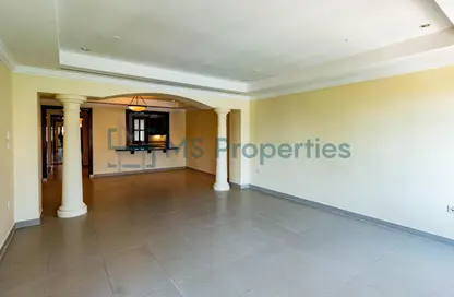 Townhouse - 2 Bedrooms - 3 Bathrooms for rent in Porto Arabia Townhouses - Porto Arabia - The Pearl Island - Doha