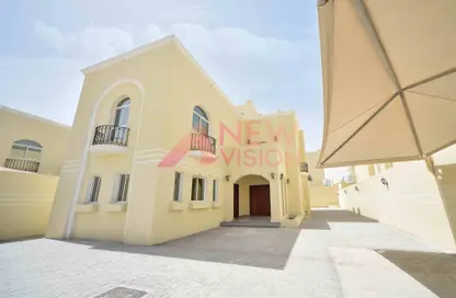 Villa - 6 Bedrooms - 5 Bathrooms for sale in Al Wukair - Al Wukair - Al Wakra