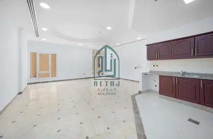 Apartment - 3 Bedrooms - 3 Bathrooms for rent in Al Sadd Road - Al Sadd - Doha