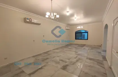 Compound - 5 Bedrooms - 4 Bathrooms for rent in Al Nuaija Street - Al Nuaija - Doha