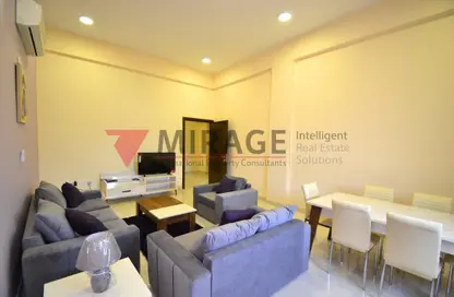 Apartment - 2 Bedrooms - 2 Bathrooms for rent in Bin Omran - Fereej Bin Omran - Doha