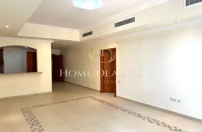 Apartment - 1 Bedroom - 2 Bathrooms for rent in West Porto Drive - Porto Arabia - The Pearl Island - Doha